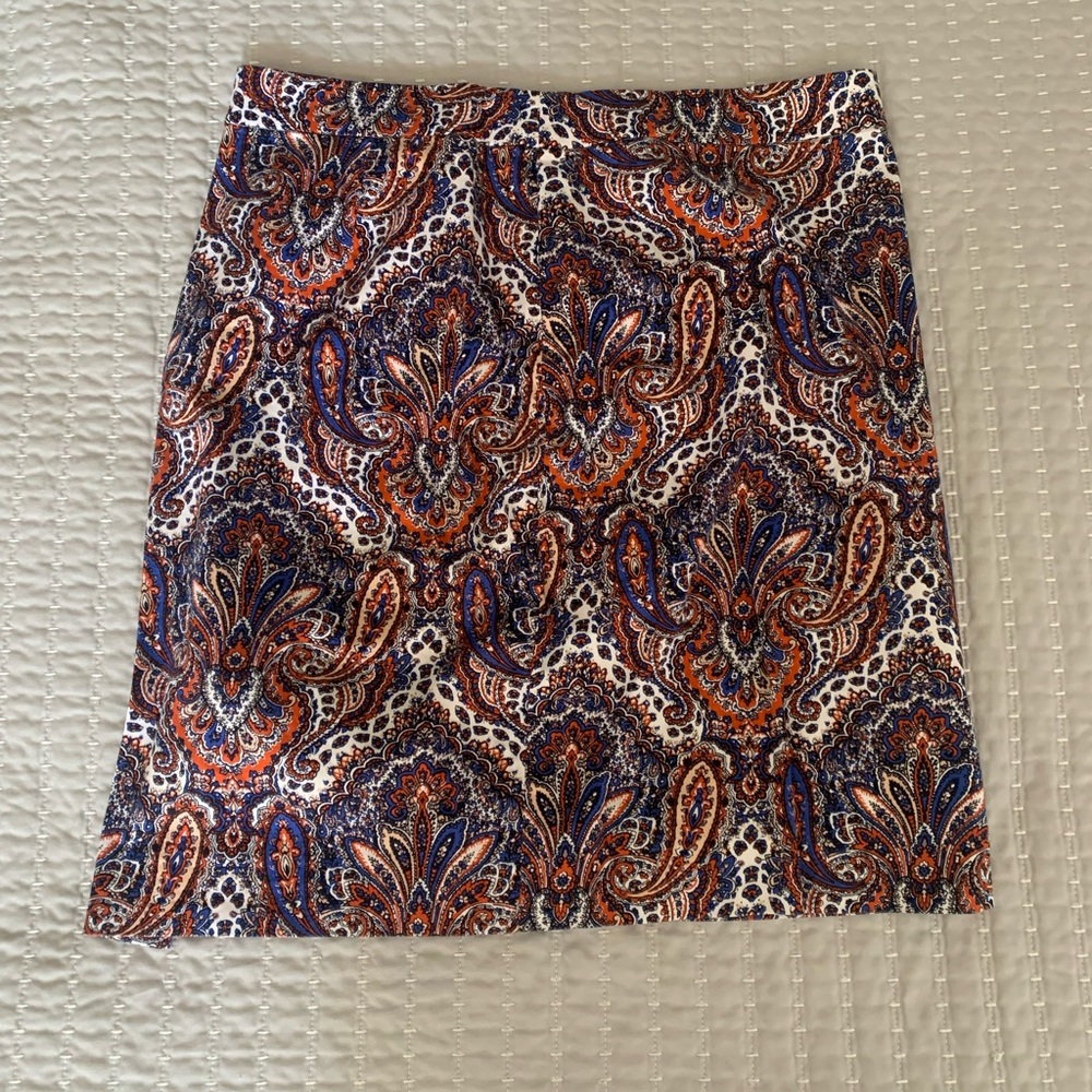 Size 6 J. Crew pencil skirt ✏️✨